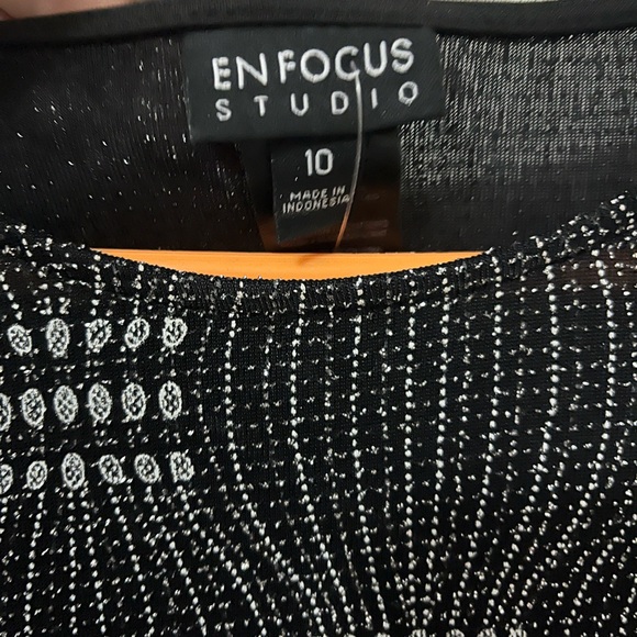 Sheer top dress. Size 10 - Picture 3 of 4